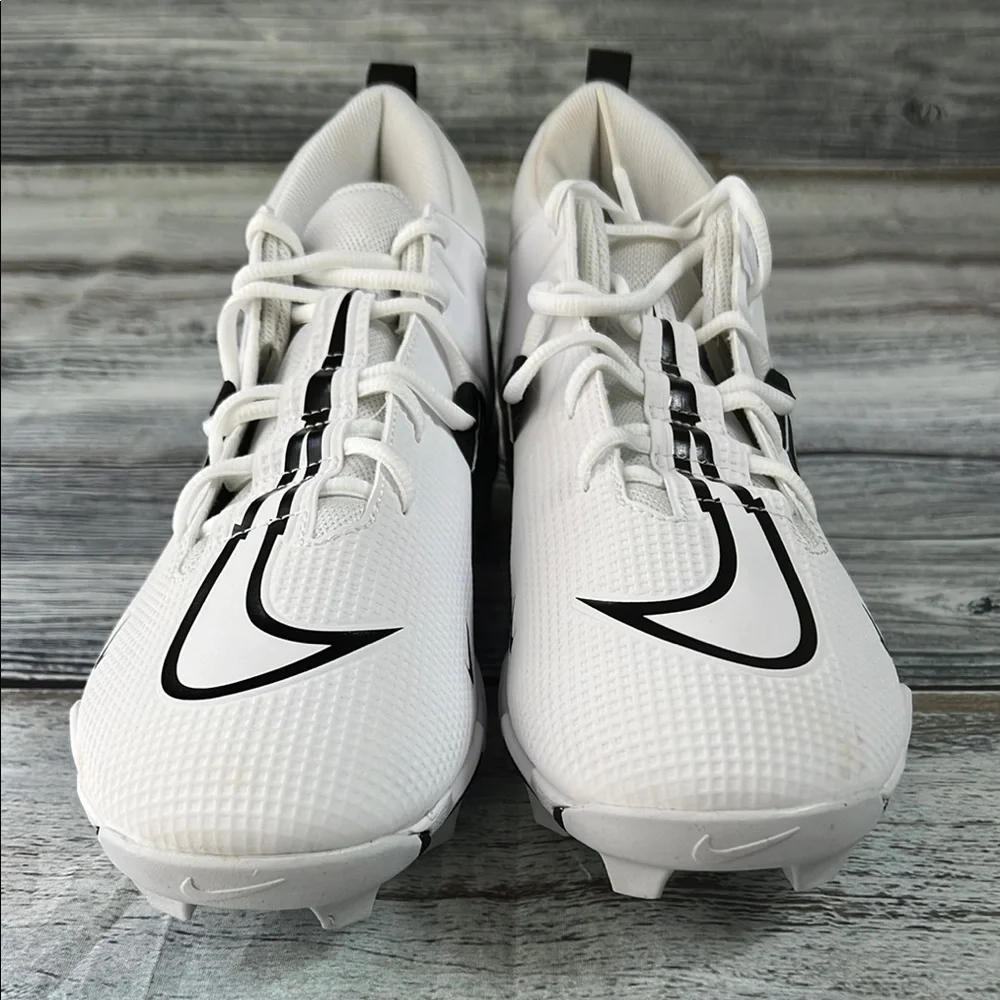 Men’s Nike Alpha Menace White/Black Alpha Cleats Size 11.5